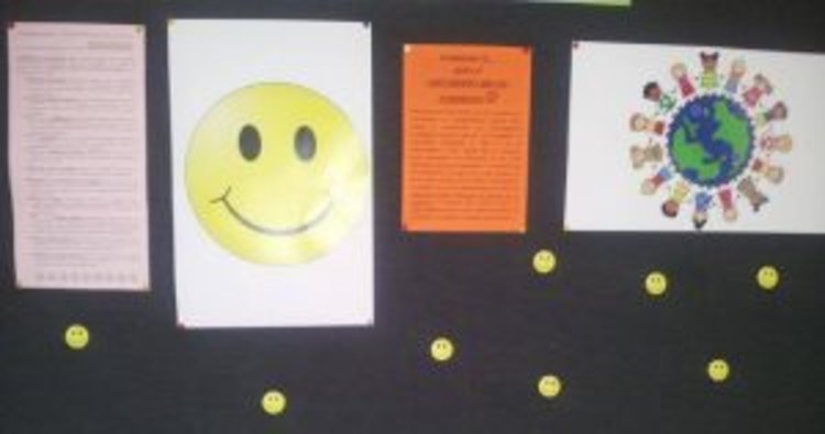 Днес всички в Езиковата гимназия се усмихват