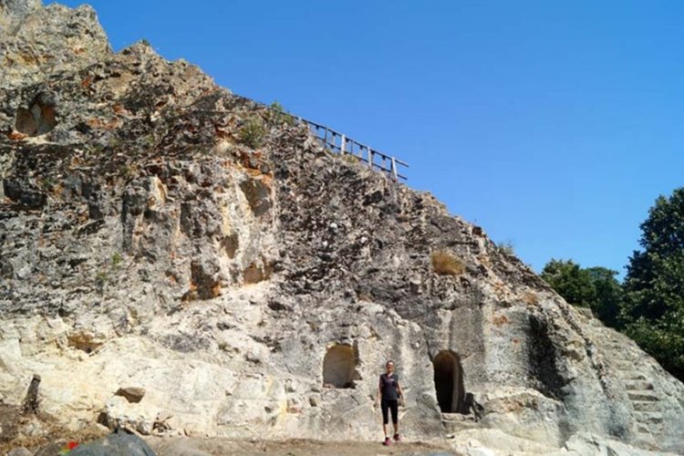 Вълшебството на светилището Глухите камъни