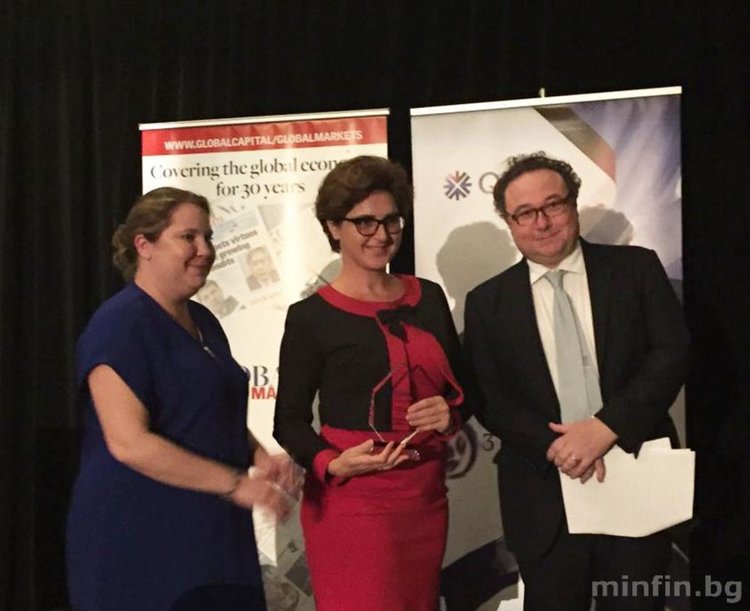 България с престижна награда за управлението на дълга