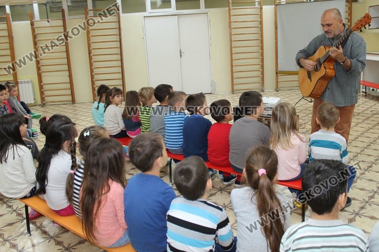 Образоваха музикално децата от градина "Пролет"