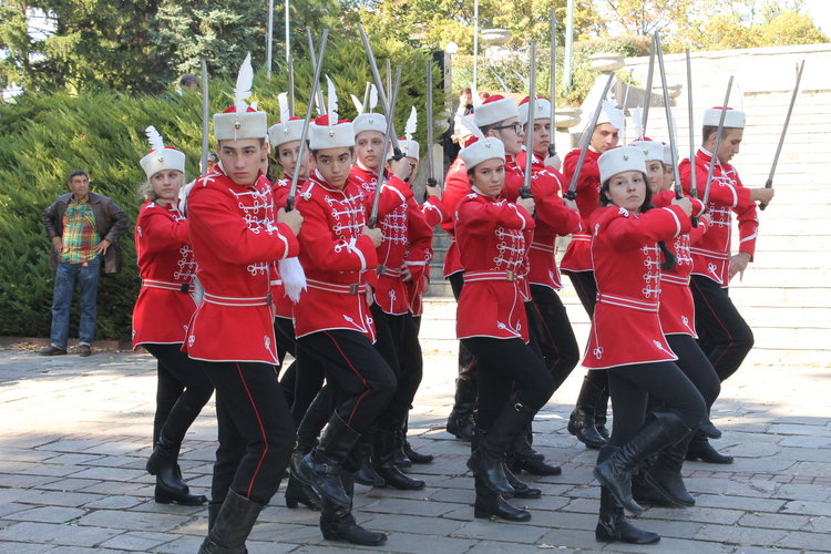 Завърши ученическият поход-поклонение „По стъпките на българската армия“
