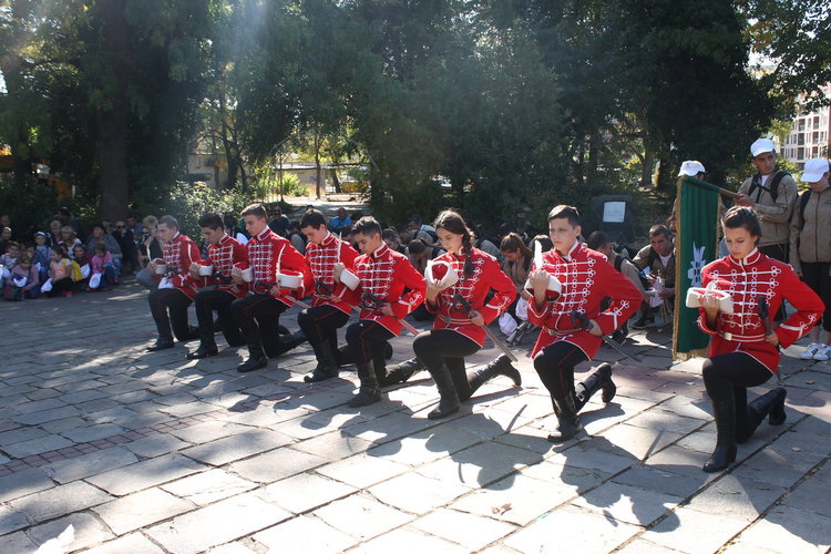 Завърши ученическият поход-поклонение „По стъпките на българската армия“