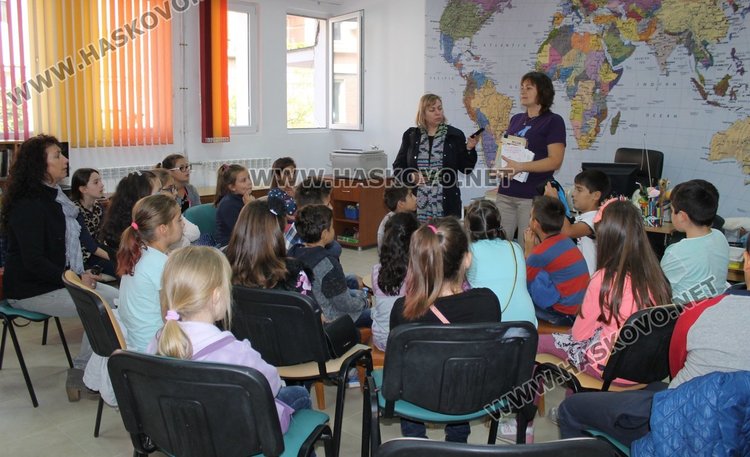 Каравеловци дадоха старт на националната седмица на четенето в Димитровград