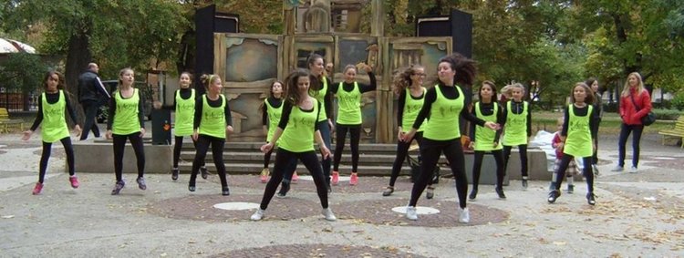 Празник на изкуствата събра децата в парка на Първомай