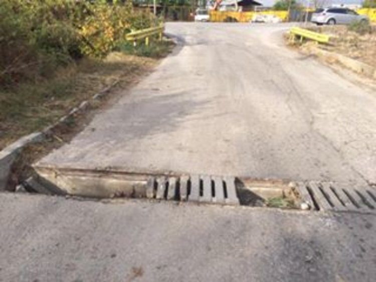 Отстраниха проблема по пътя за старите гробища в Димитровград