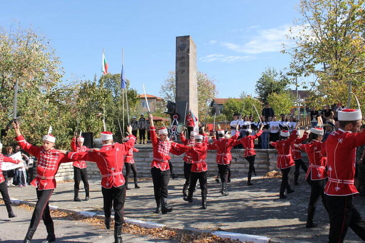Завърши ученическият поход-поклонение „По стъпките на българската армия“