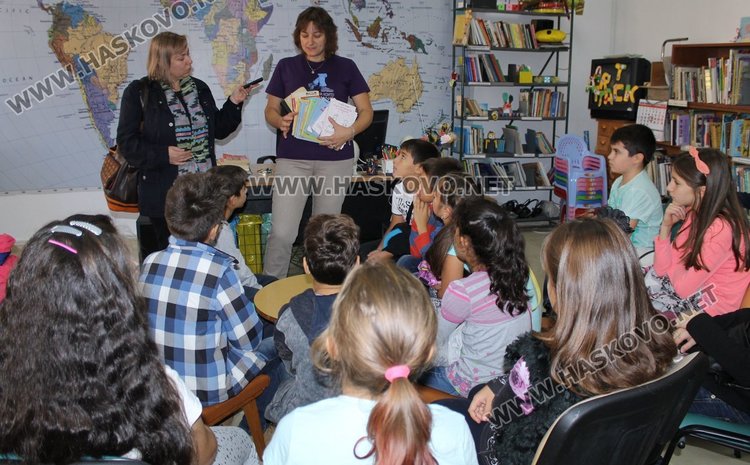 Каравеловци дадоха старт на националната седмица на четенето в Димитровград