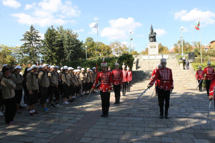 Завърши ученическият поход-поклонение „По стъпките на българската армия“