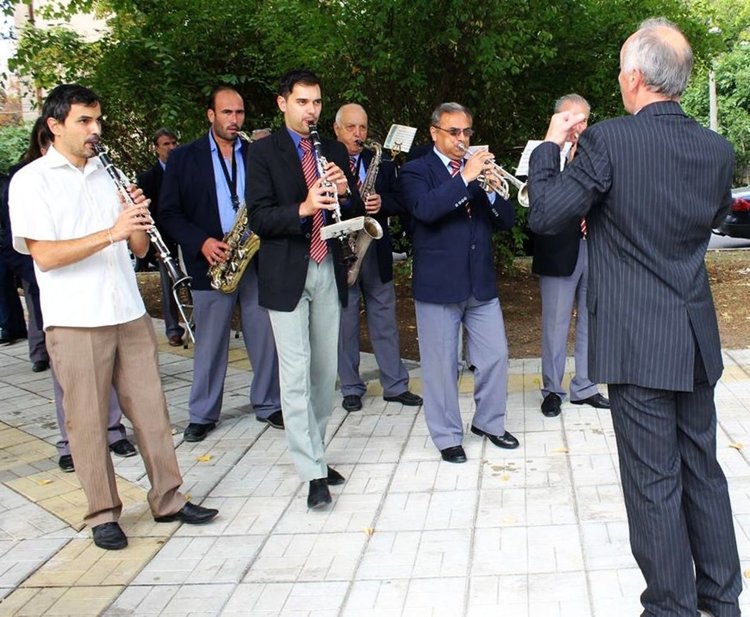 Забавно-духовия оркестър на Димитровград ще изнесе тази вечер концерт в кино "химик"