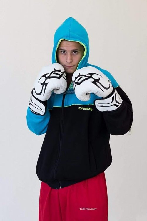 Възпитаникът на Боксов клуб "Спартак" -Димитровград Николай Кънчев ще участва в Държавното лично първенствопо бокс за младежи