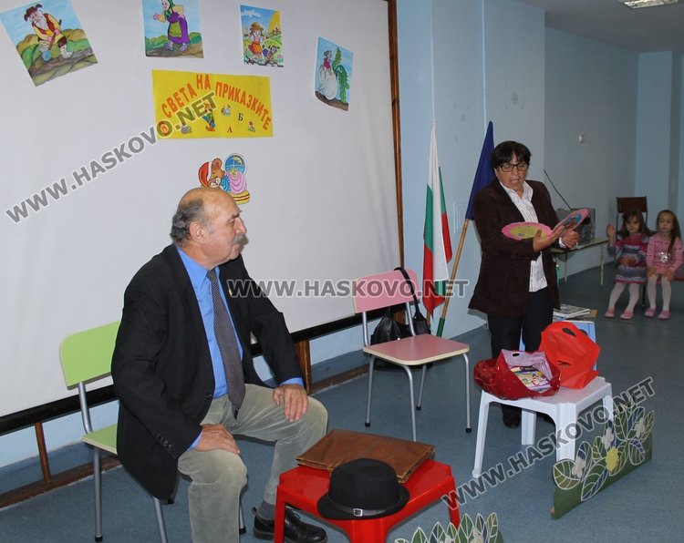 Авторът на множество книги Петър Шарков и Здравка Ангелова от читалище "Култура" гостуваха в градината