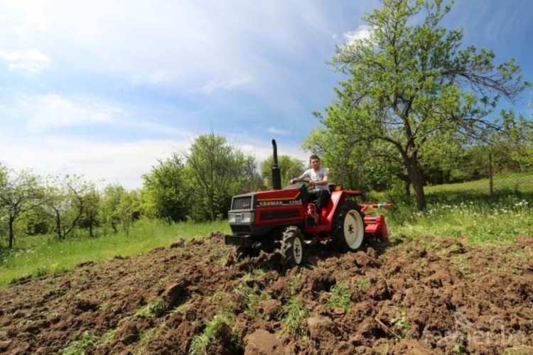 Над 6.3 млн.лева за проекти за земеделци от Момчилград и Крумовград