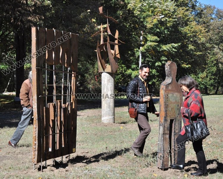 Шест нови творби допълниха алеята от метални скулптури в парк "Марица"