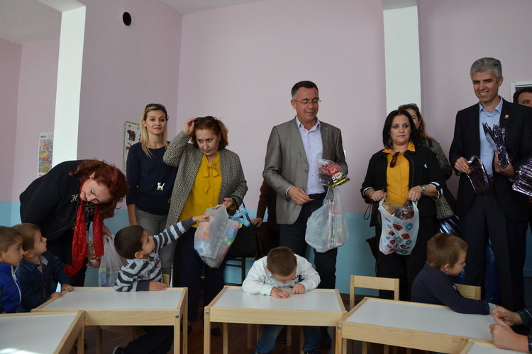 Ремонтираха детска градина в Стремци по проект на 12 сдружения от Турция