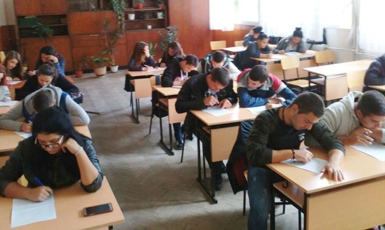 В Професионалната гимназия поставиха финал на седмицата на четенето