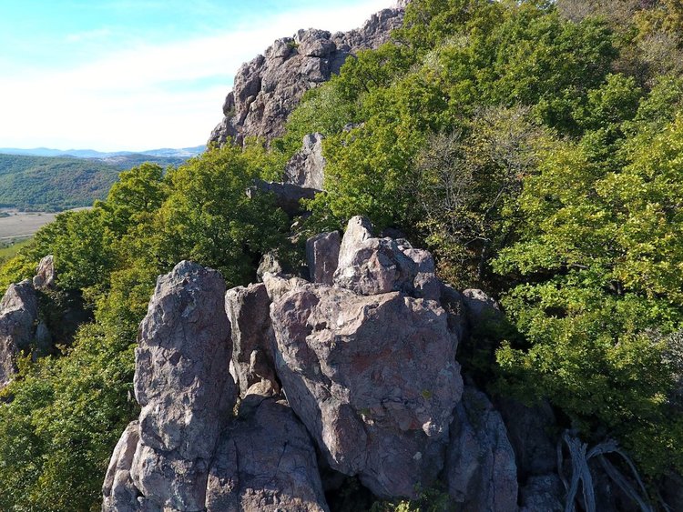 Скални изследователи: Открихме конник без глава край Горно Брястово