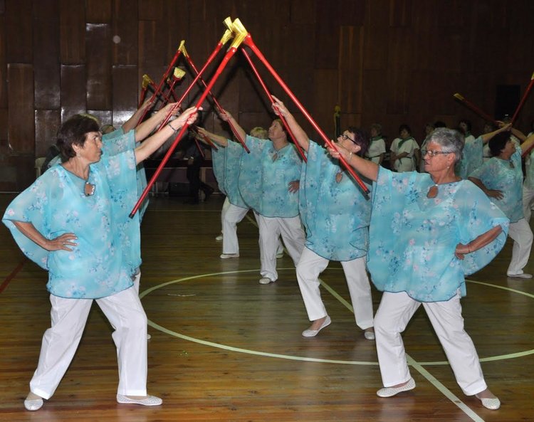 Пенсионери демонстрираха завидна физическата активност в зала "Младост"