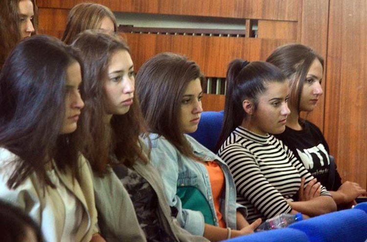 Младежка научна конференция бе открита в Кърджали