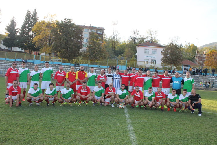 В Ардино организираха благотворителен футболен мач за нуждаещ се ученик
