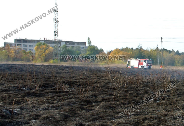 Кенана пламна, огънят на метри от хотел „Европа“