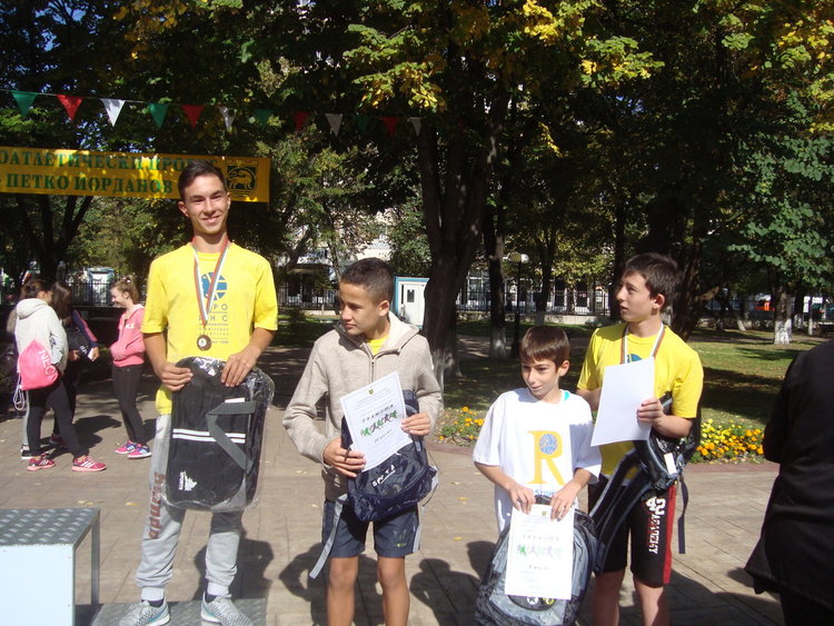 Доминация на учениците на Марияна Бозакова на традиционния шосеен пробег в Нова Загора