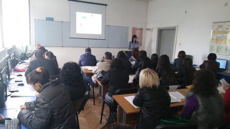 Обучение на учители и директори на училища по дейност eTwinning