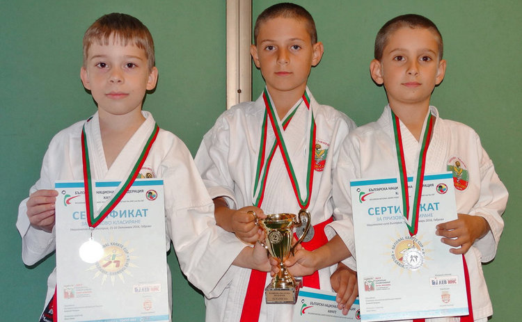 Шест медала за каратеките на „Торнадо“ от Националната купа