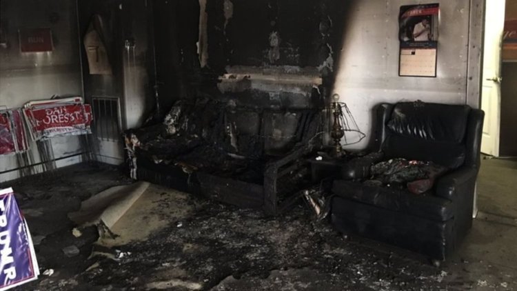 Разбиха офис на републиканците в Северна Каролина