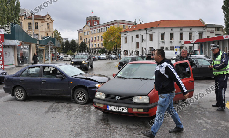 Заблеян младок удари  Голф и предизвика тапа до Първа поликлиника