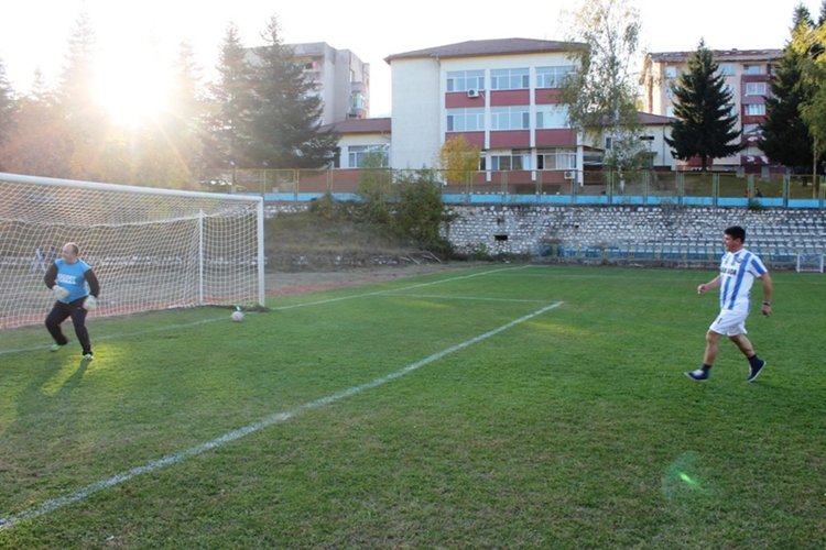 Областният лидер на ДПС Изет Шабан и Ресми Мурад подкрепят благотворителна кауза