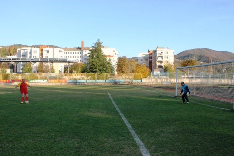 Областният лидер на ДПС Изет Шабан и Ресми Мурад подкрепят благотворителна кауза