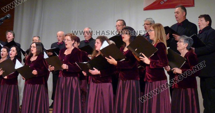 сн: Хор "Родна песен", личен архив