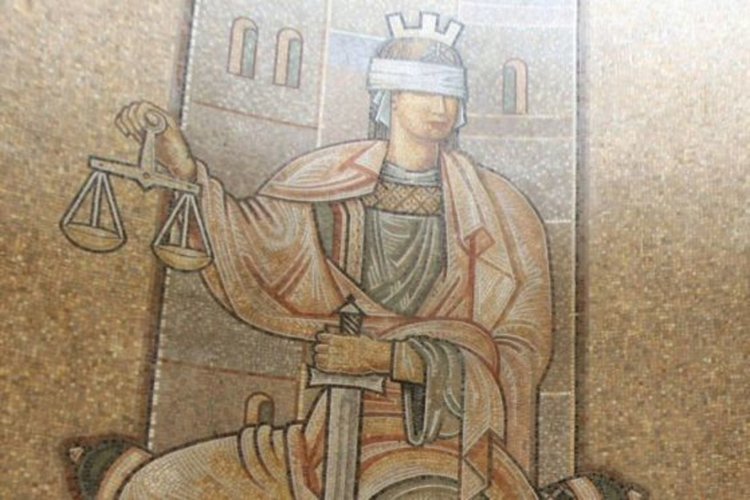 4 години условно за блудство с 13-годишно момиче