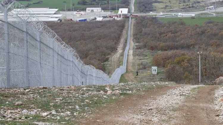 Правителството отпусна още 20 млн. за оградата с Турция
