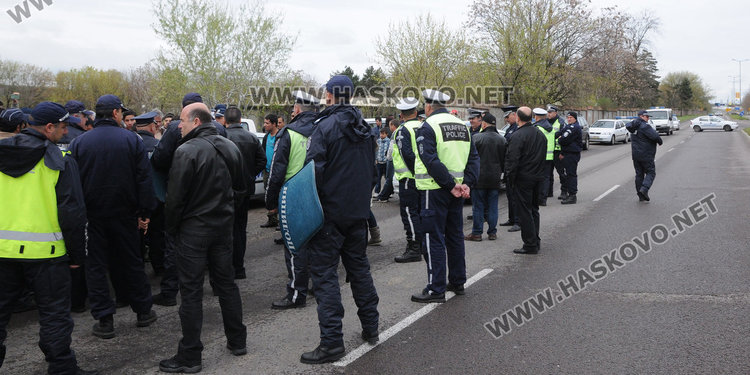 Афганистанец се самонастани в частен имот, петима с актове за мелето в бежанския лагер в Харманли