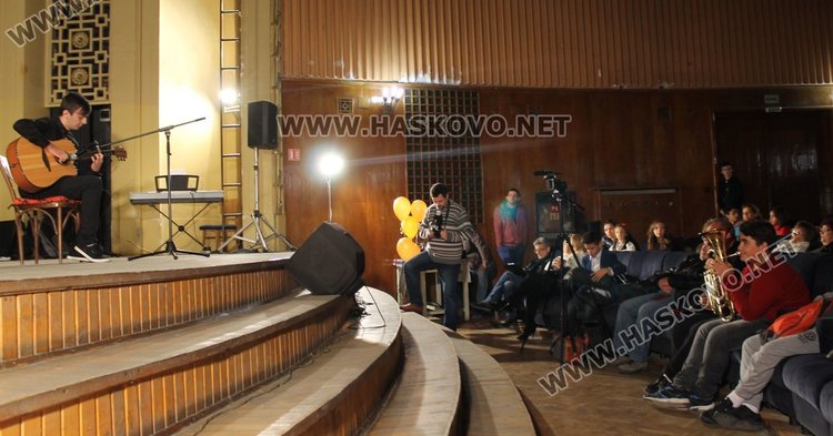 Димитровградски таланти се изявиха в Есенните музикални дни