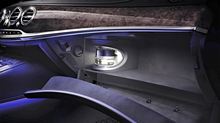 Диспенсърът за парфюм на Мерцедес 