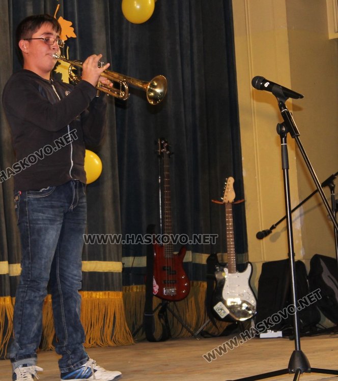 Димитровградски таланти се изявиха в Есенните музикални дни