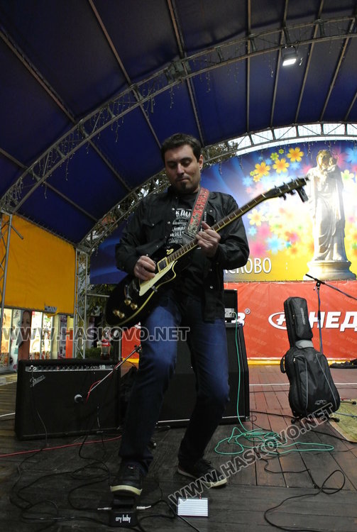 Здрав рок и рев на мотори във втория ден на Октомвриадата в Хасково