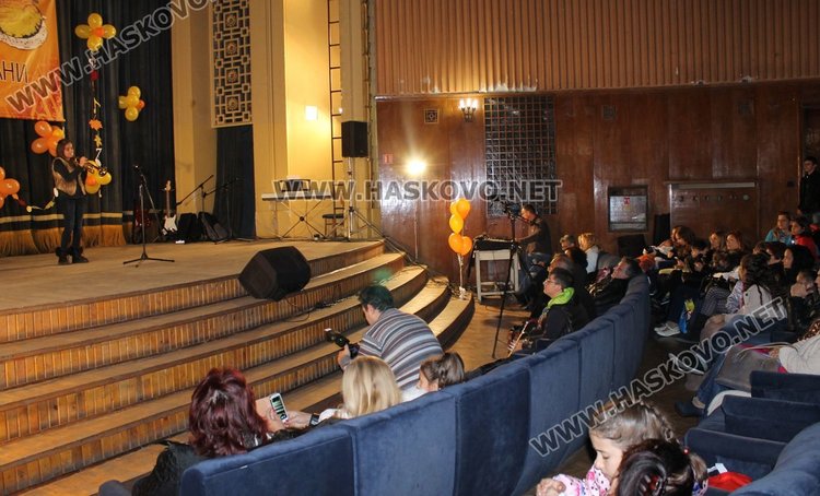 Димитровградски таланти се изявиха в Есенните музикални дни