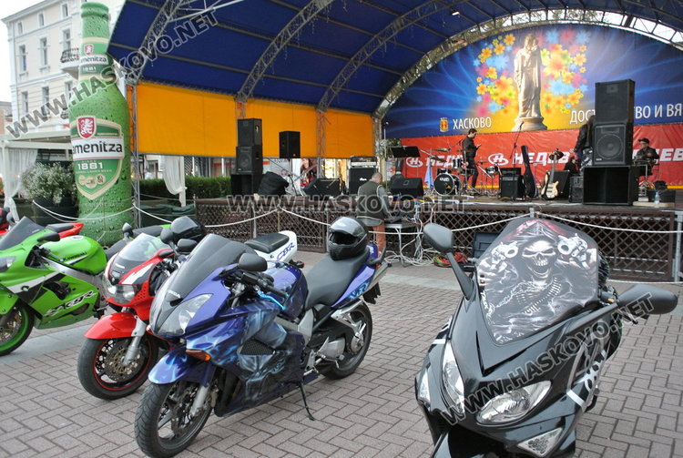 Здрав рок и рев на мотори във втория ден на Октомвриадата в Хасково