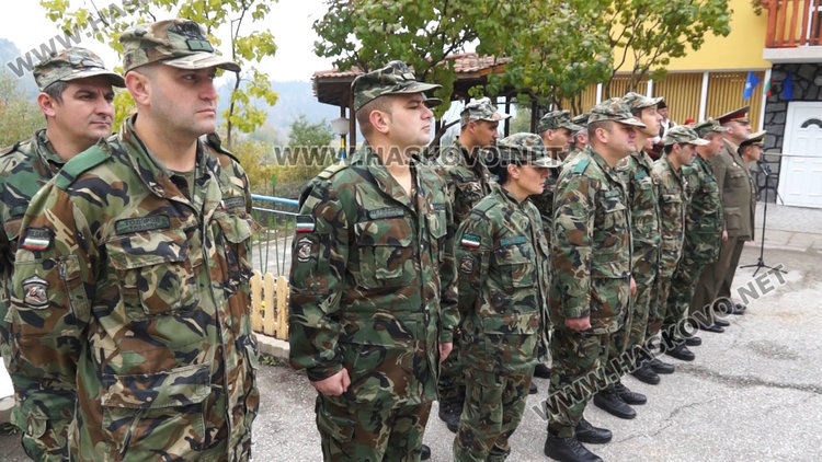 За празника на 101 Алпийски батальон осветиха новия учебен център