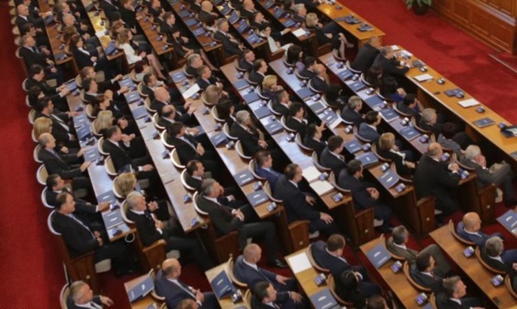 Депутатите създадоха анкетна комисия и за Мини Бобовдол