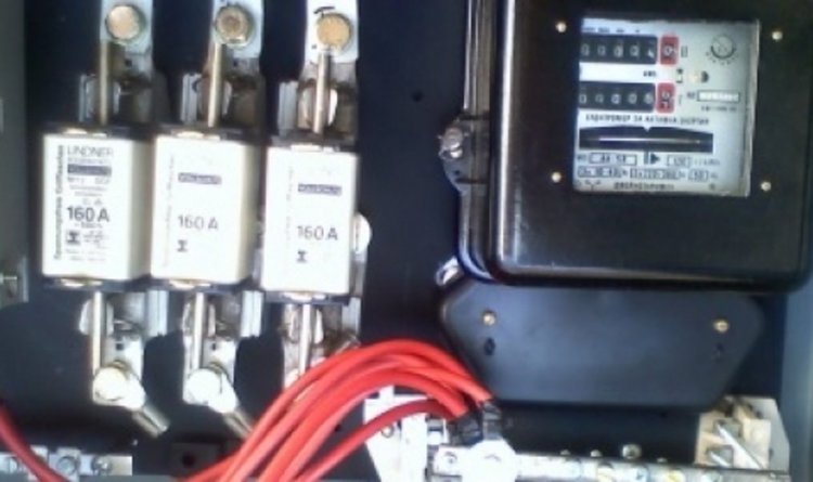 Спират кражбите на ток с дистанционни електромери