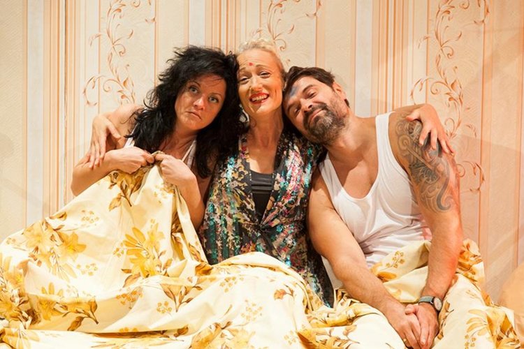 Комедията "Третото око" играят на димитровградска сцена след седмица