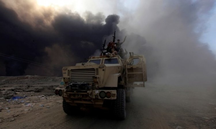 Босовете на ИД и част от бойците напускат Мосул