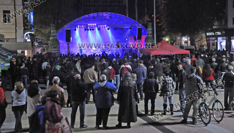 Октомвриадата в Хасково – рок сцена на поколенията