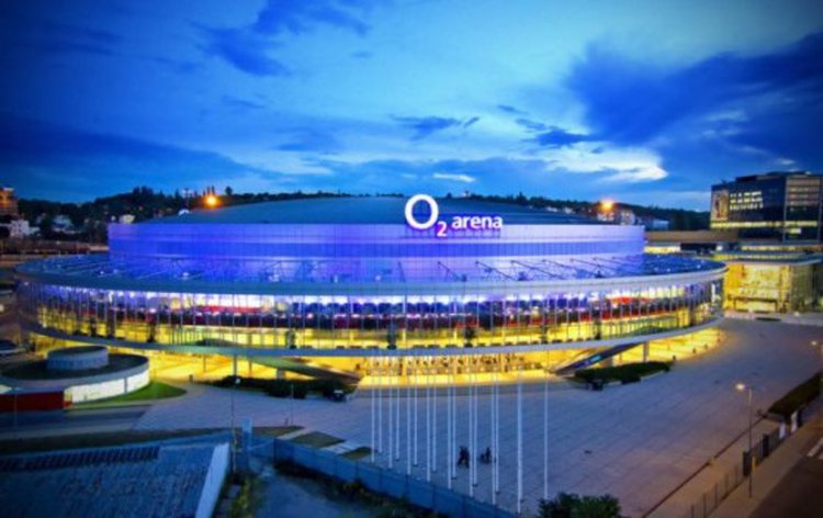 Съмнителен пакет опразни метростанция в Лондон