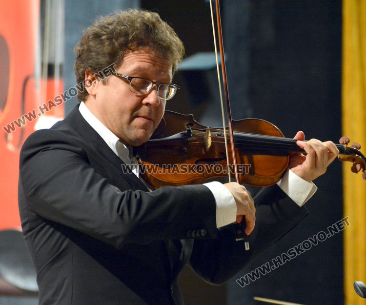 Веско Ешкенази вдигна на крака стотици в Хасково