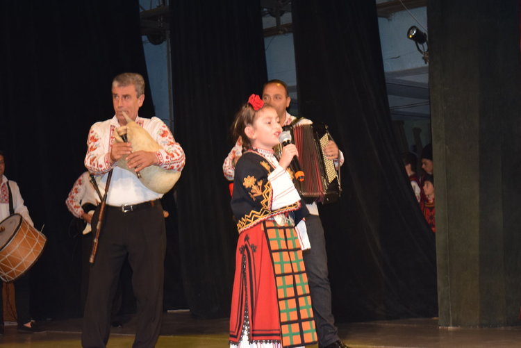         Празничен концерт събра кърджалийци за Деня на Кърджали